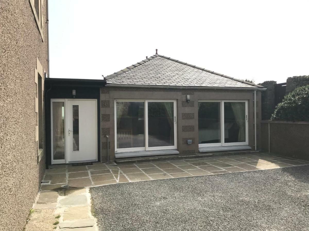 Westhall Annex Lerwick Exterior photo